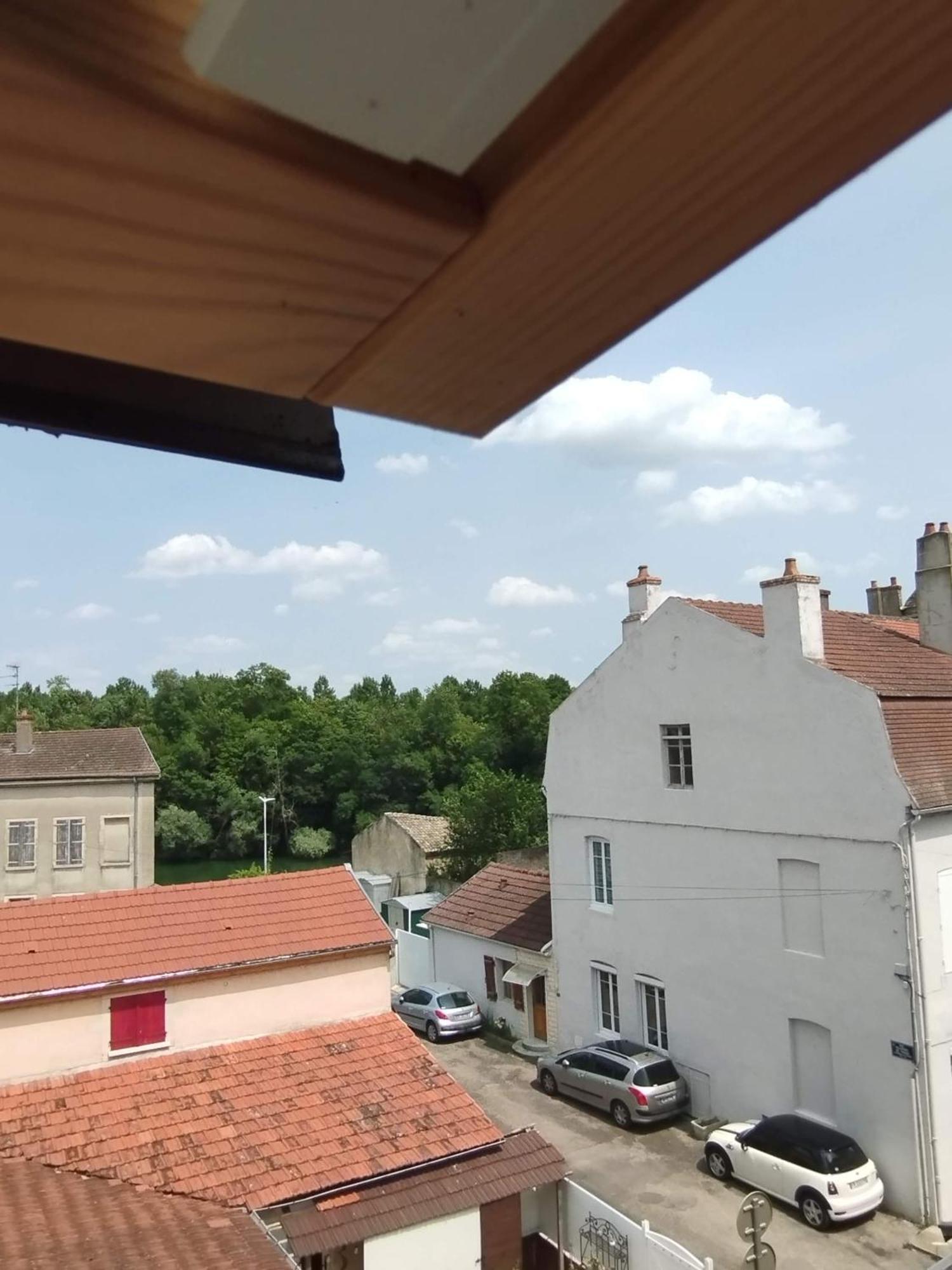 Doubs séjour Fée verte Verdun-sur-le-Doubs Extérieur photo